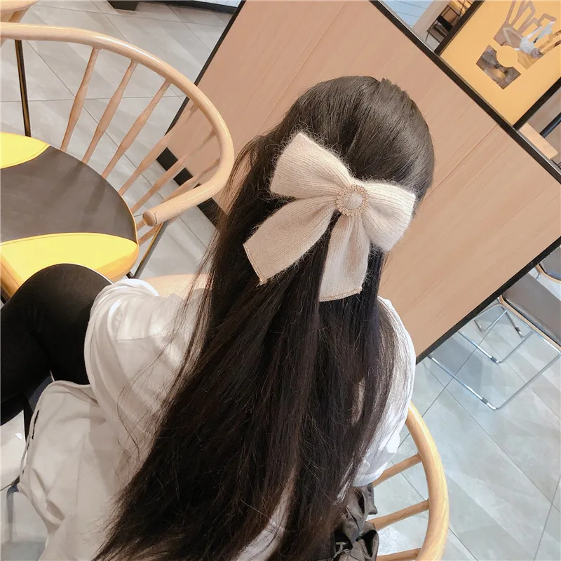 

Large Bow Hairpin Women Korean Version Of Autumn And Winter Rabbit Hair Knitted Headband With Diamond Top Clip Hair Accessories