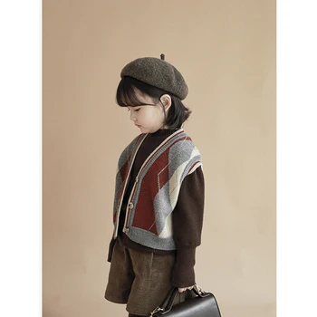 

baby girls autumn new cardigan vest vest children Korea fashion knit warm Waistcoats