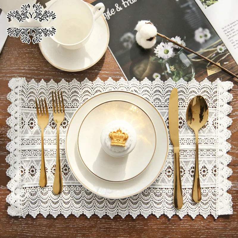 

4 Pcs/lot Lace Table Mat Romantic Crochet Handmade Mats with Tassel Modern Simple Pad Placemat Kitchen Tables Decoration Cloth
