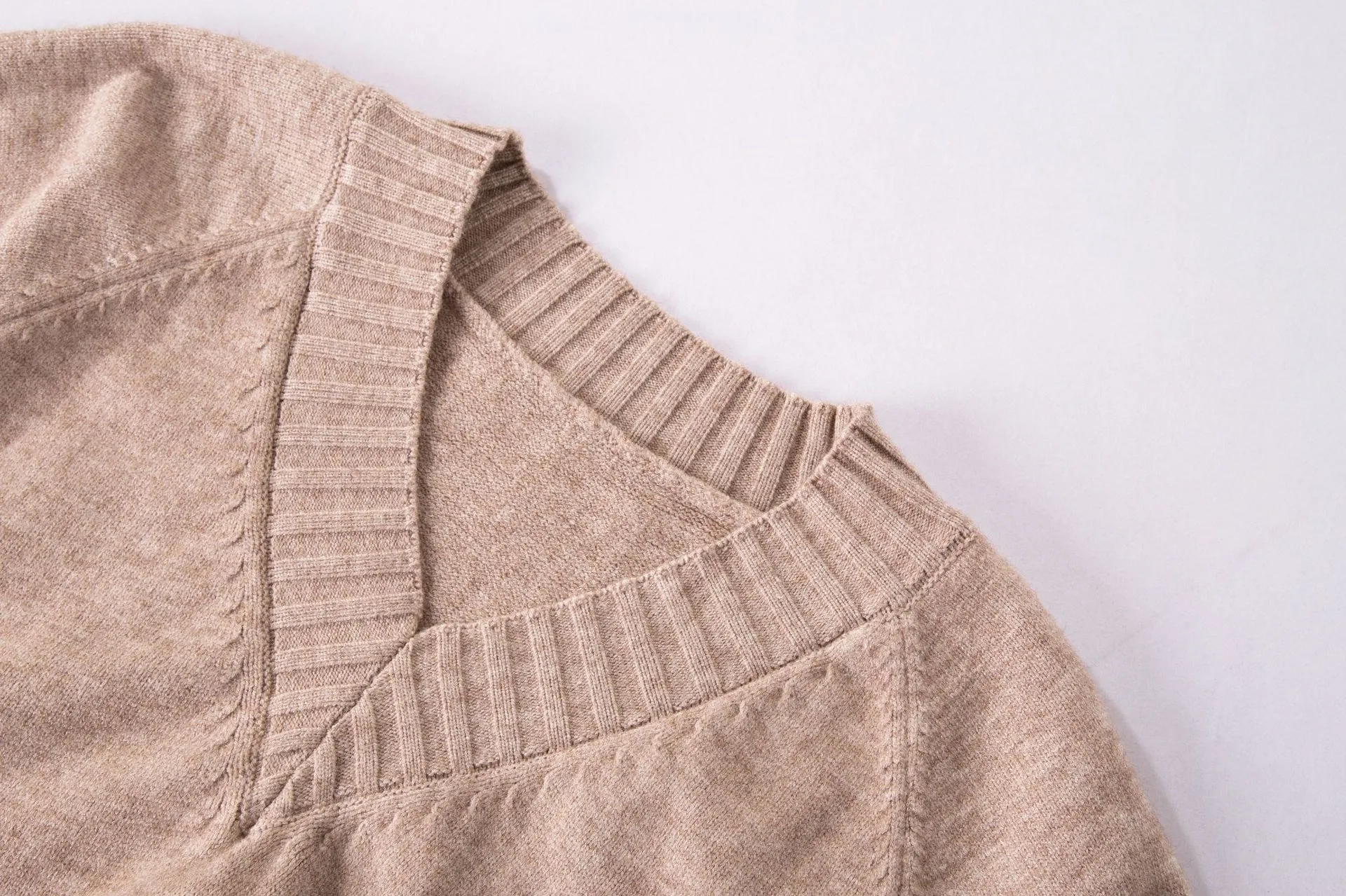 aeProduct.getSubject()