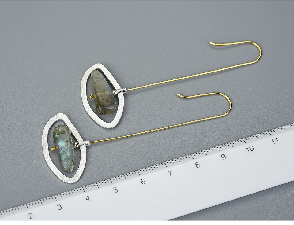 LFJB0176-Rotatable-Eyes-of-the-World-Long-Dangle-Earrings_05