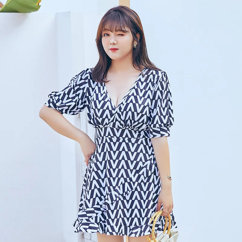 

Large Size One-piece Swimming Suit Women's Conservative Belly Covering Slimming Skirt Split Type Small Floral New Style Swimwear