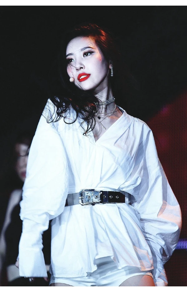 Kpop Lee Sun Mi такие же корейские белые рубашки с рукавами-фонариками женские свободные модные блузки с длинным рукавом Летние уличные милые топы