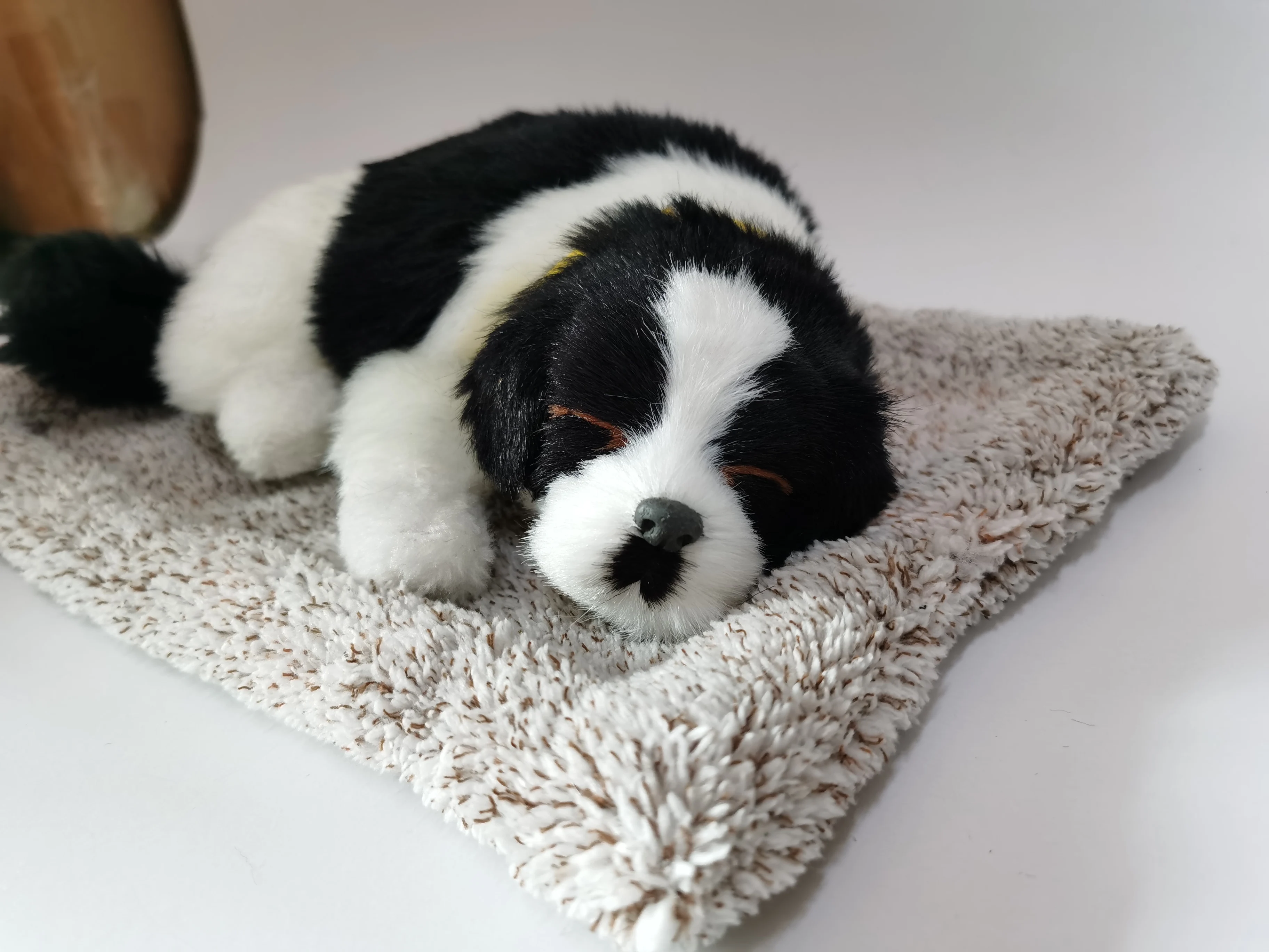 Храп Спящая собака с имитацией плюшевой игрушки украшение автомобиля украшение в помещении адсорб формальдегид очистите воздух