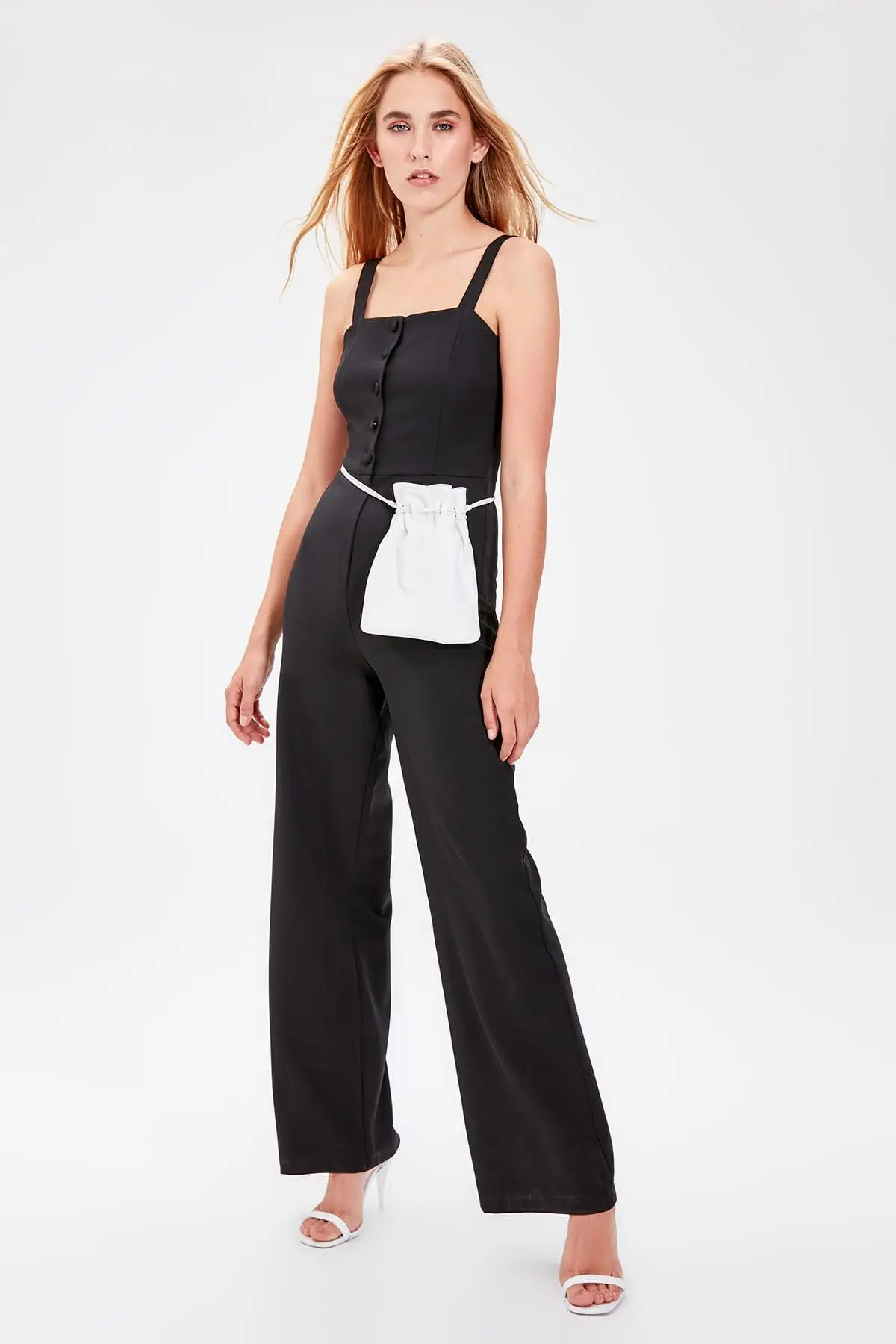 Trendyol Black Button Detail Jumpsuit TWOAW20TU0011 |