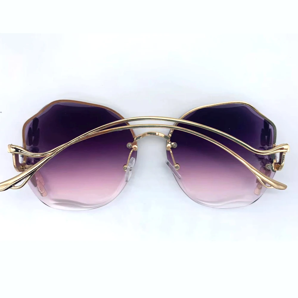 rose gold sunglasses Diamond Oversize Vintage Sunglasses Women 2021 Lunette De Solei Femme Sun Glasses Rimless Rhinestone Oculos De Sol Feminino 2022 designer sunglasses for women