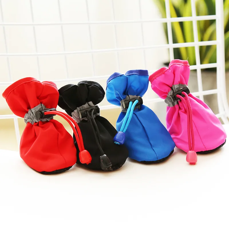 Zapatos para perros medianos y pequeños, botas impermeables de felpa antideslizantes de fondo suave, cálidas, calzado para Chihuahua, osito cachorro