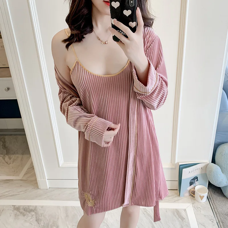 Female 2PCS Night&robe Set Novelty Short Bride Wedding Robe Nightgown Velour Lace Home Clothing Sexy Bathrobe Gown Sleepwear