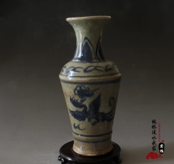 

Antique Jingdezhen porcelain vase from the eight years of Dayuan to Zhengzheng
