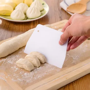 

High Quality Food Grade Plastic Healthy Durable Reusable White Plastic Trapezoidal Baking Cutter Scraper Cake Kitchen Tool Dough