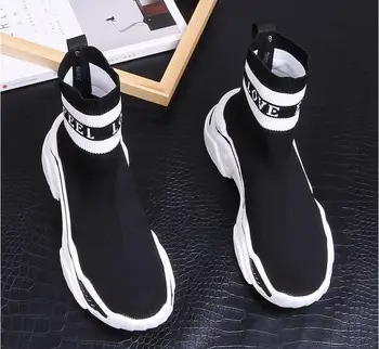 

2020 Designer Socks shoes fashion men sneakers speed trainer black white glitter mens trainers casual shoe Runner heavy sole