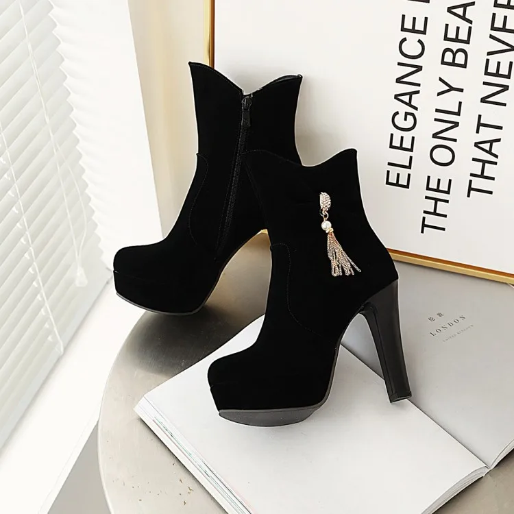 

Big Size 9 10 11 12 boots women shoes ankle boots for women ladies boots shoes woman winter Diamond tassel pendant bow