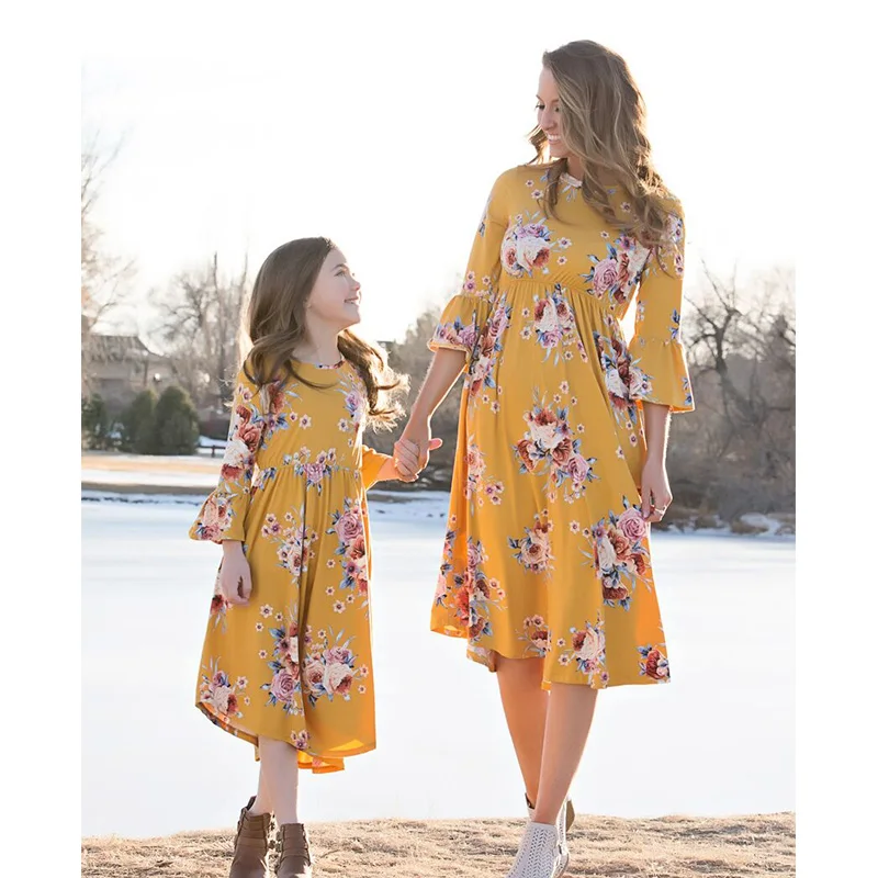 

Mother Daughter Dresses Cotton Seven Sleeve Casual Patchwork Flower Long Dress Mommy and Me Matching Mother Daughter Dresses