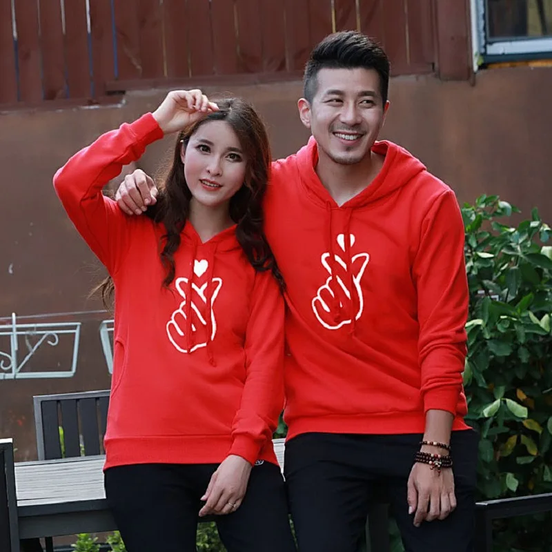 

Couples Matching Pullover Hoodies Plus Velvet Warm Christmas Sweaters for Family Father Son Outerwear Mum Daugter Cartoon Tops