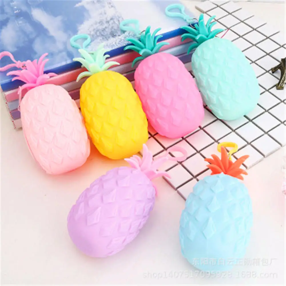 

2020 Hot sale New Creative Silicone Hanging Pineapple Pen Bag Coin Purse Waterproof Fruit Stereo Zipper Coin Purse Storage bags