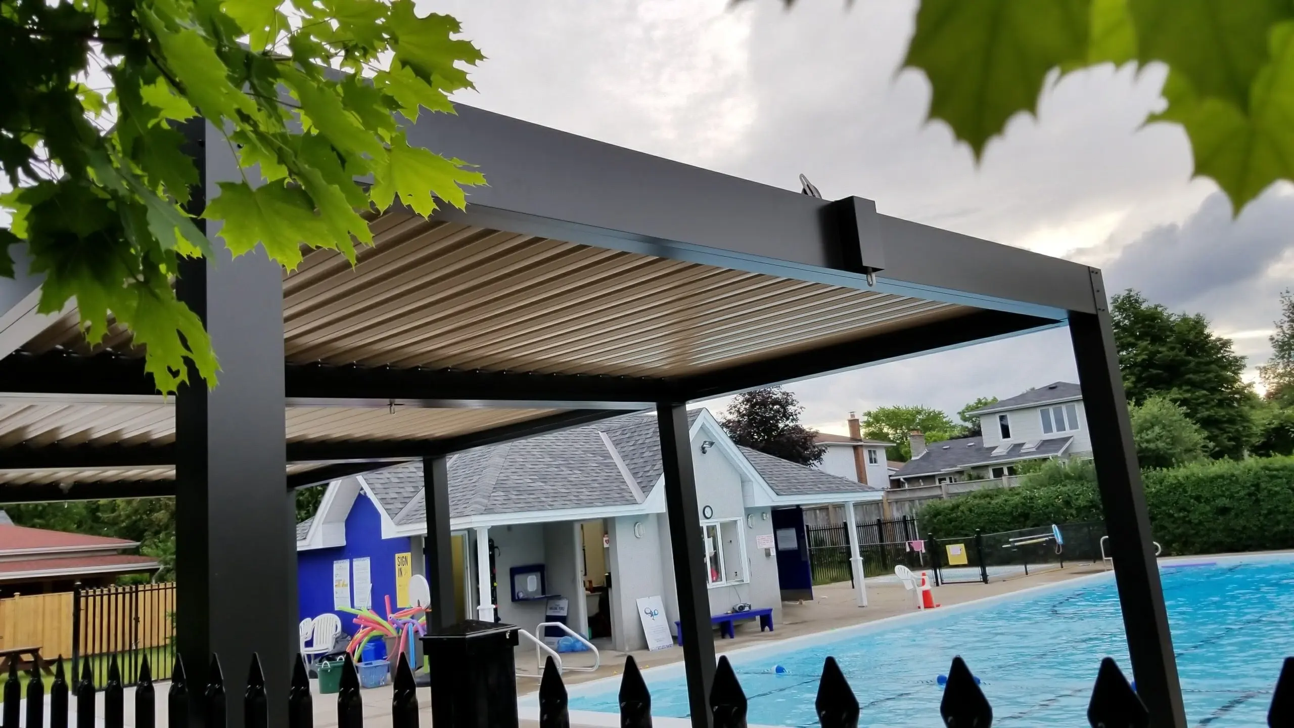 New Design Outdoor Pergola Waterproof Aluminum Pergola for Garden