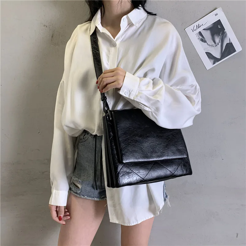

High sense large capacity bag female 2020 new tide small foreign style fashion wild shoulder shoulder bag