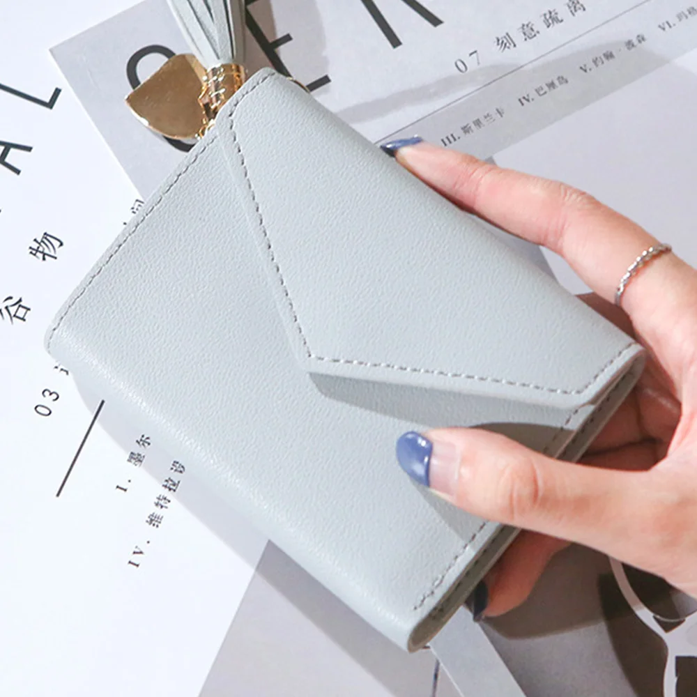 

2020 Fashion Tassel Women Wallet for Credit Cards Small Luxury Brand Leather Short Womens Wallet and Purse Carteira Feminina
