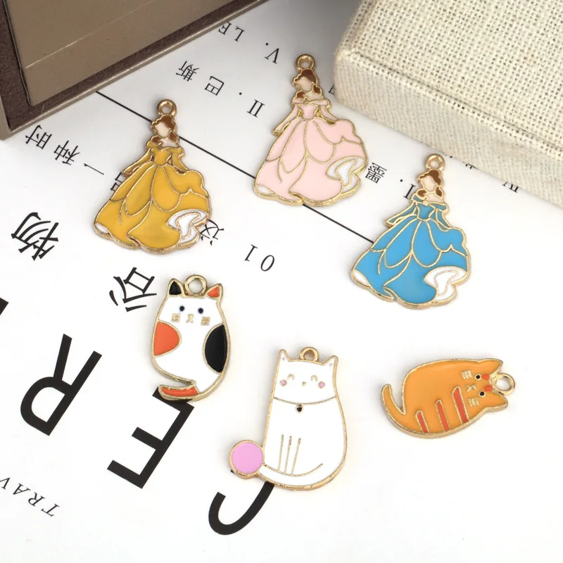 

10pcs Enamel Charms Gold Tone Cartoon Bell Princess Cats Metal Pendants Fit Making Bracelets Earrings Jewelry Accessories FX506