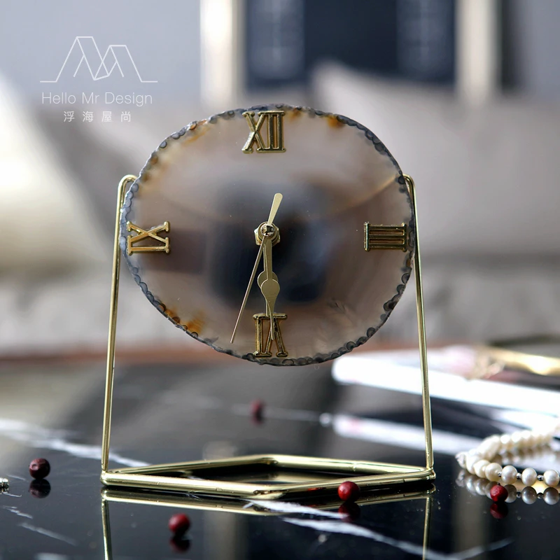 Home & Living Home Décor Minimalist desk clock Modern design
