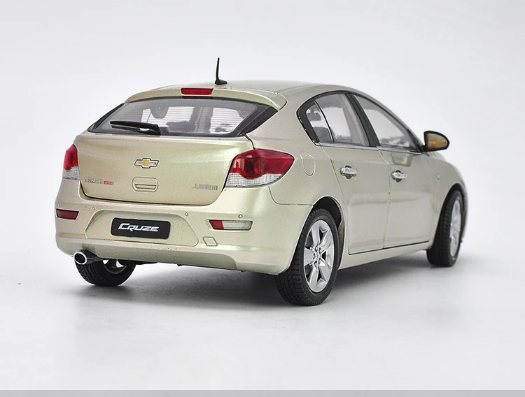 Оригинальная Авторизованная аутентификация 1: 18 Chevrolet Cruze хэтчбек литье champaign золотые игрушки модель автомобиля на Рождество/подарок на день рождения