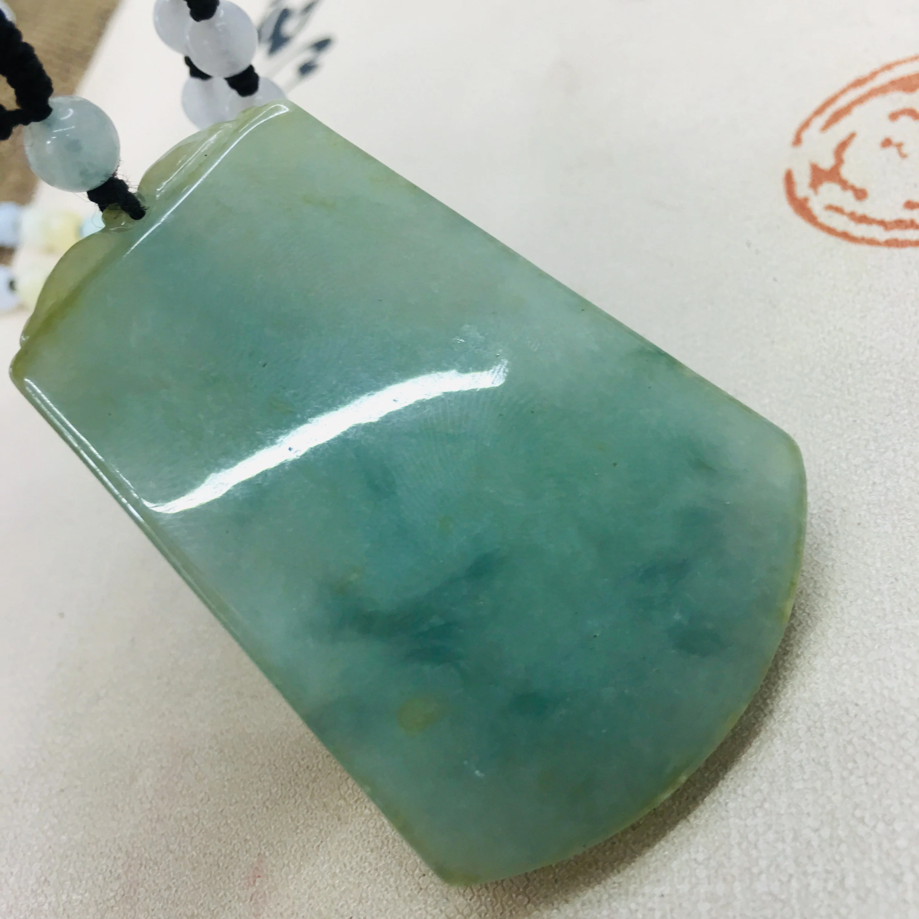 

Pure natural Emerald jade pure hand-carved oil green amulet pendant three-color jade bead necklace men and women sweater chain