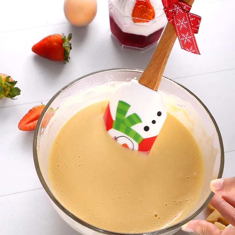 New Christmas Kitchen Silicone Spatula with Wooden Handle - China Baking  Tool and Cake Decorating Gun price