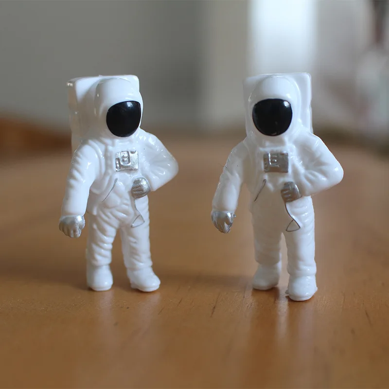 

Space Shuttle 7 Pieces Astronaut Cake Scenario Decorations And Ornaments Aviation Model Adventure Rocket Decoration