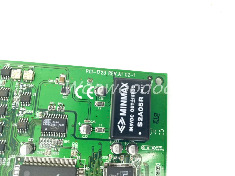 PCI-1723 REV. A1 16-бит 8-CH аналоговые Выход карты DAQ