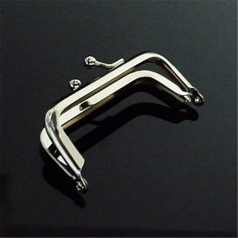 

Mystery Coin Purse Frame (Invisible wallet) For Coin Magic Tricks Close Up Gimmick Props Comedy Magician Acessoires