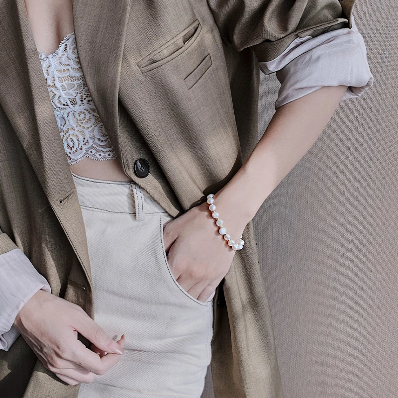 Bracelet Jewelry For Woman Luxury Zircon Bee Pendant Baroque Natural Pearl String