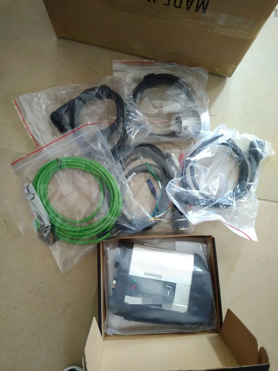 OBD2 сканер MB STAR C4 мультиплексор Звездный Диагностика SD Подключение C4,12 полное Программное обеспечение HHTwin с CFC2 CF-C2 диагностический инструмент