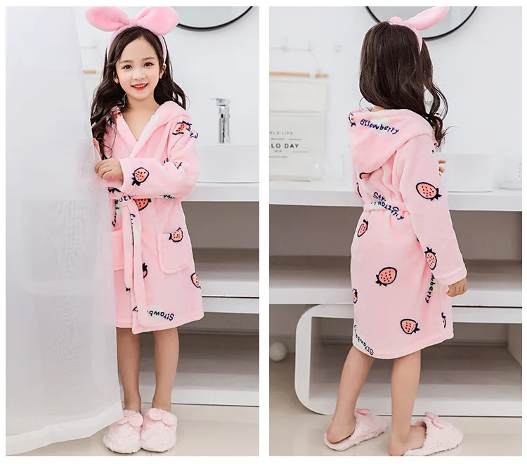 Cartoon Children Flannel Pajamas Boys Girls Robes Soft Thicken Hooded Bath Robes Long Sleeve Warm Lovely Child Home Clothing