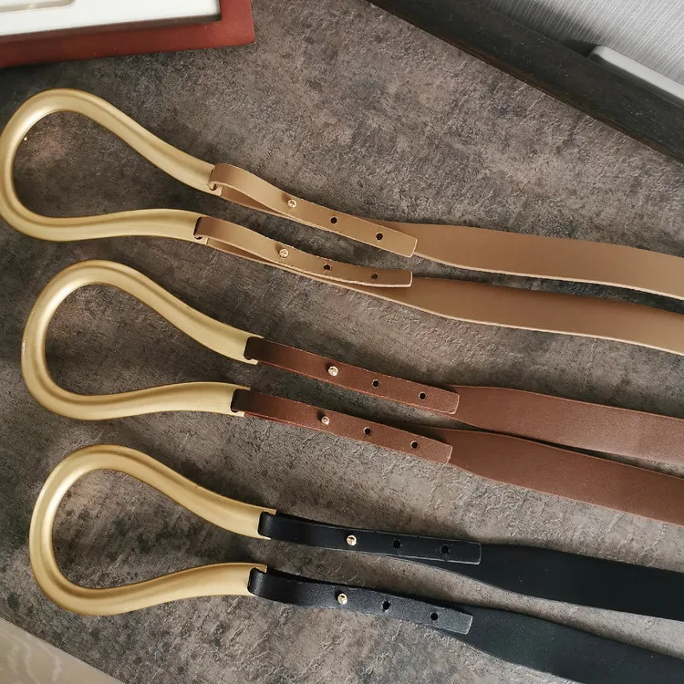Женский дизайнерский ремень с металлической пряжкой, черный пояс, двойной круг, зимний пояс из искусственной кожи, Длинные ремни, сексуальный коричневый кофейный