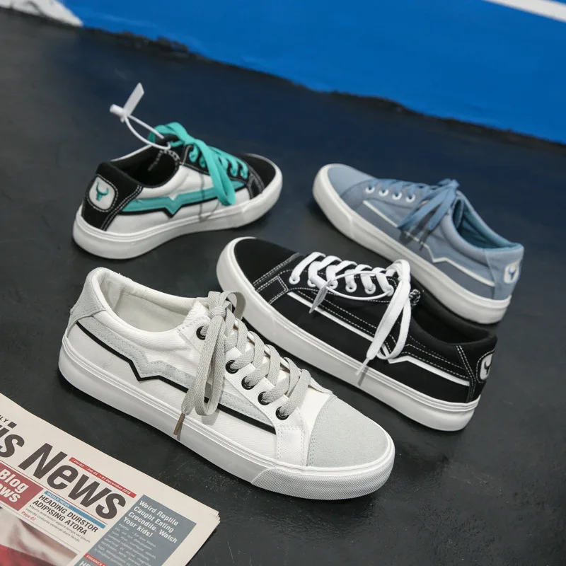 Spring Autumn 2022 New Men Shoes Fashion Sneakers High Top Lace-up Graffiti Canvas Shoes for Men Casual High Top Sneakers Men