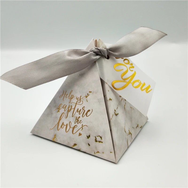 

Creative Marbling style Triangular Pyramid Wedding Favors Candy Box Bomboniera Baby Shower Gift Chocolates Box Party Supplies