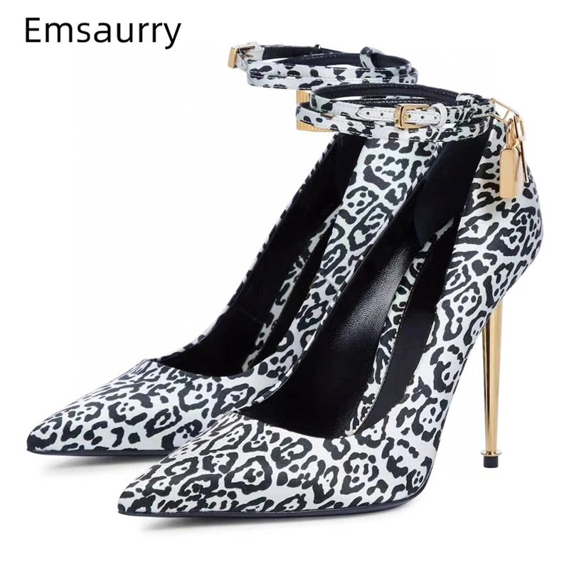

Sexy Metal Locked Strap Decor Dress Shoes Woman Unique Thin High Heels Denim Pointed Toe Spring Autumn Women Pumps