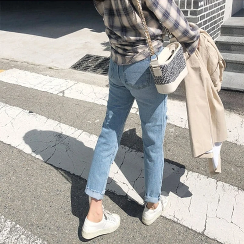 Vintage Bleached Mid Waist Women Jeans Streetwear Loose Straight Boyfriend Jeans Stretchable Ripped Hole Jeans for Women