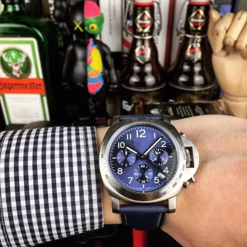 

A0811 Mens Watches Top Brand Runway Luxury European Design Quartz Wristwatches