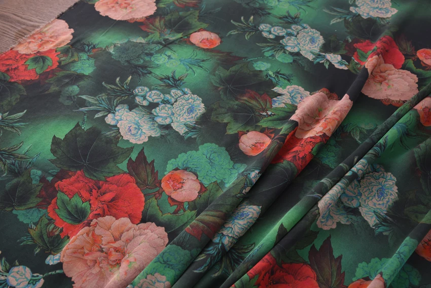 Абстрактный узор-окрашенный полный шелк атлас шелк-Ароматизированный облако Пряжа Ткань зеленый 1,1 метров в ширину