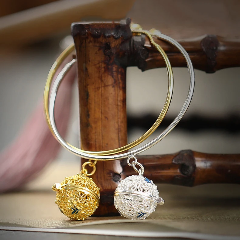 Vintage Aromatherapy Painting Bracelet Essential Oil Diffuser Perfume Bangle Jewelry Glowing Warm Color Ball Fashion Accessories