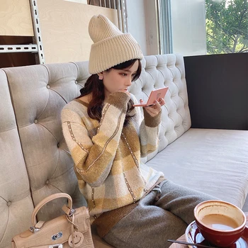 

MISHOW Winter Vintage Plaid Round Neck Sweater Women Causal Long Sleeve Thick Knit Pullover Tops MX19D5734