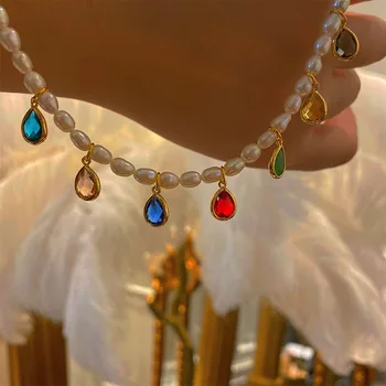 

AOMU Elegant Colorful Glass Water Drop Pendant Natural Pearl Beaded Vintage Simple Necklace Retro INS French Necklace for Women