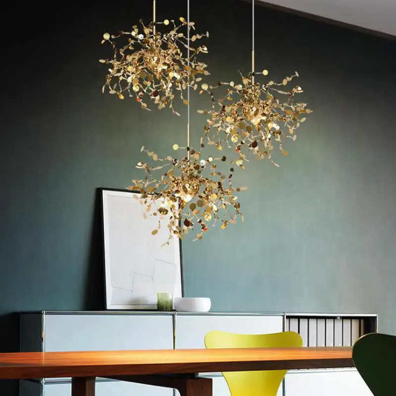 Lustre moderno criativo com design de arte, luminária pendente dourada