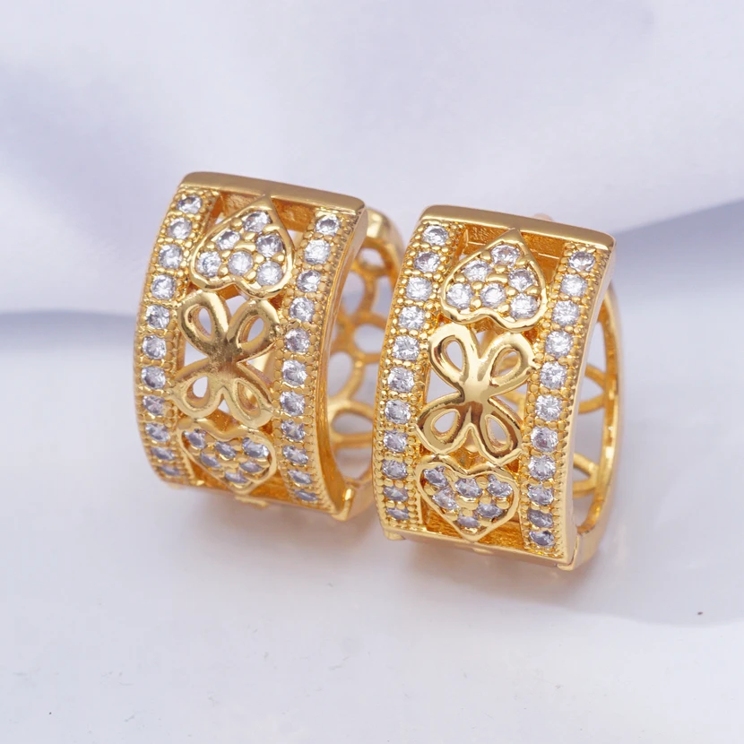 Индийские ювелирные изделия Роскошные Дизайнерские золотые серьги AAA кубический цирконий маленькие серьги-кольца для женщин новые 31 различные стили - Окраска металла: ZM0159