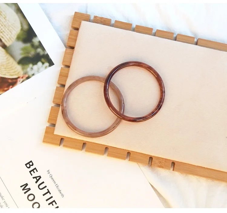 Fashion Round Acrylic Bangles for Women Simple White Coffee Brown Marble Resin Bracelet Vintage Party Jewelry Pulseira