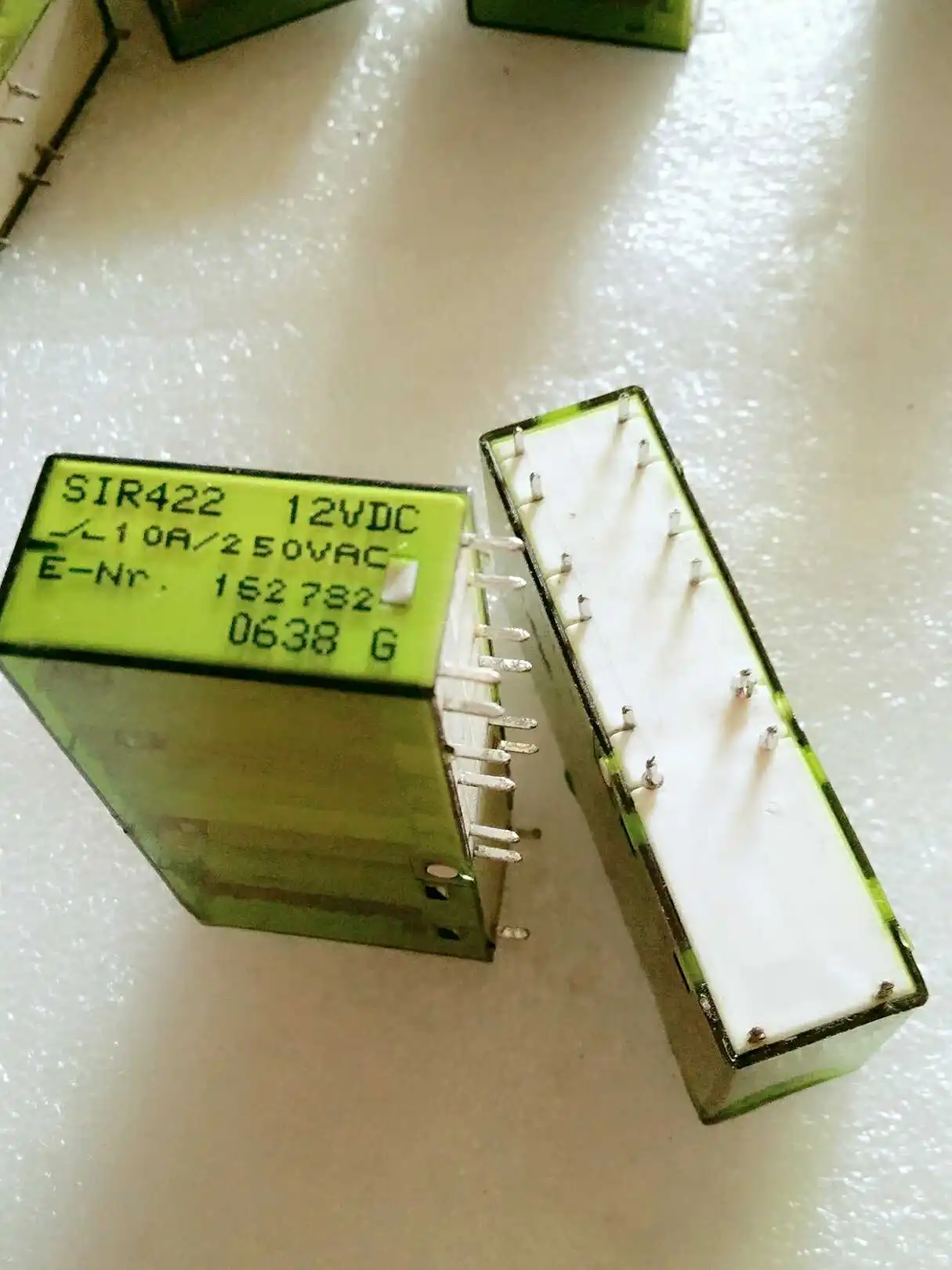 

Free Shipping 10 pcs/lot Swiss Soil Safety Relay SIR422 12VDC