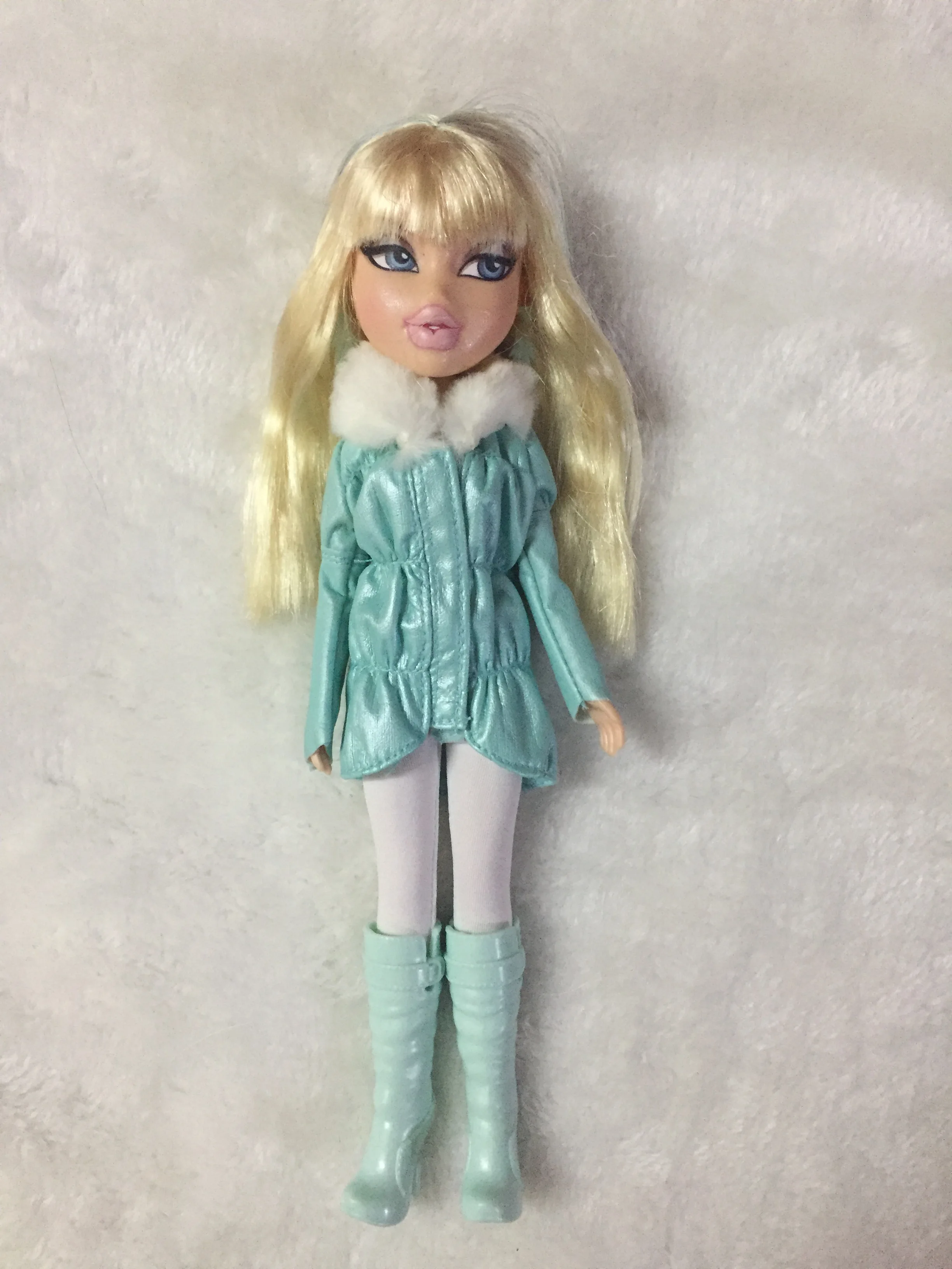 23 см оригинальная модная фигурка оригинальная Кукла Bratz красные волосы с одеждой одеваются игрушка лучший подарок для ребенка - Цвет: 01