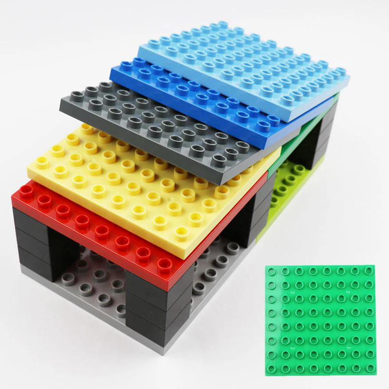 large plastic building bricks