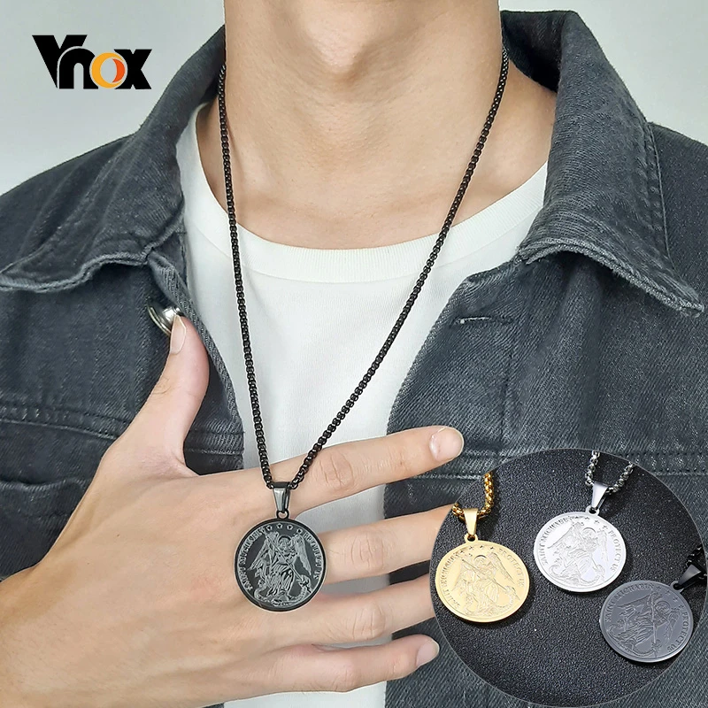 Vnox Retro Saint Michael Halsketten für Männer Edelstahl Supreme Kommandant einer der Chef Princes Anhänger Männlichen Schmuck Vnox Retro Saint Michael Halsketten für Männer Edelstahl Supreme Kommandant einer der Chef Princes Anhänger Männlichen Schmuck